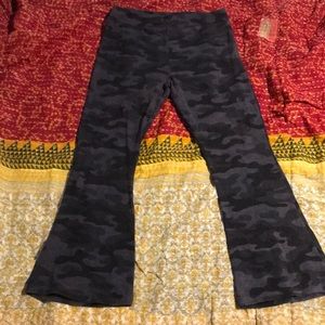 Cropped flare Sundry lounge pants size 3 (large)